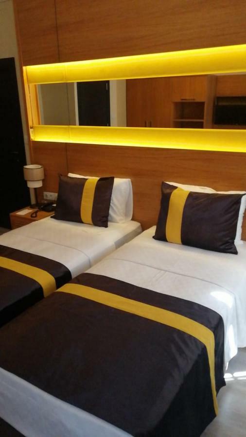 Karamans Sirkeci Suites Hotel Стамбул Экстерьер фото